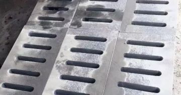 双鸭山 芝麻灰石材沟盖板